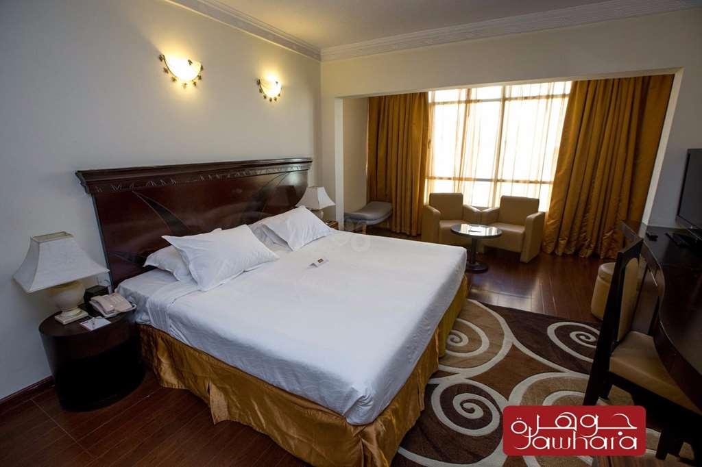 Al Jawhara Metro Hotel Дубай Стая снимка