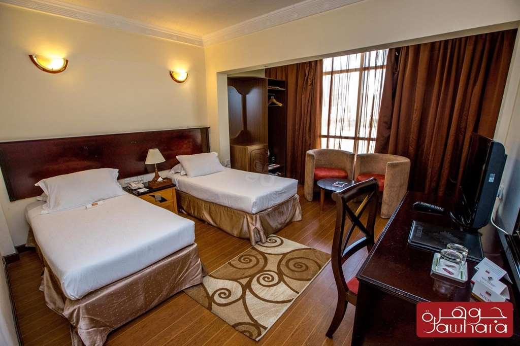 Al Jawhara Metro Hotel Дубай Стая снимка