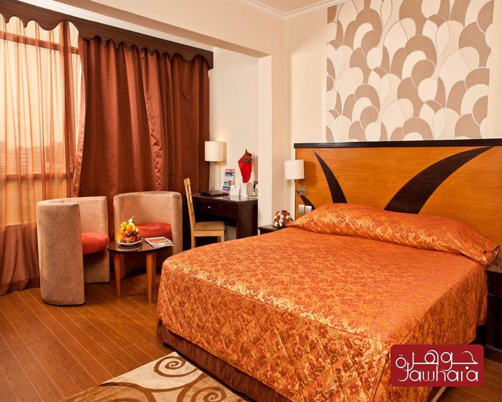 Al Jawhara Metro Hotel Дубай Стая снимка