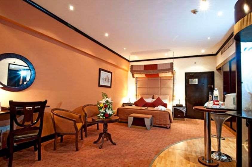 Al Jawhara Metro Hotel Дубай Стая снимка