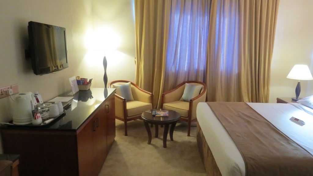 Al Jawhara Metro Hotel Дубай Екстериор снимка