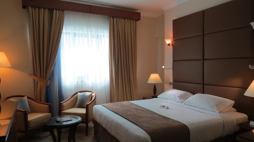 Al Jawhara Metro Hotel Дубай Екстериор снимка
