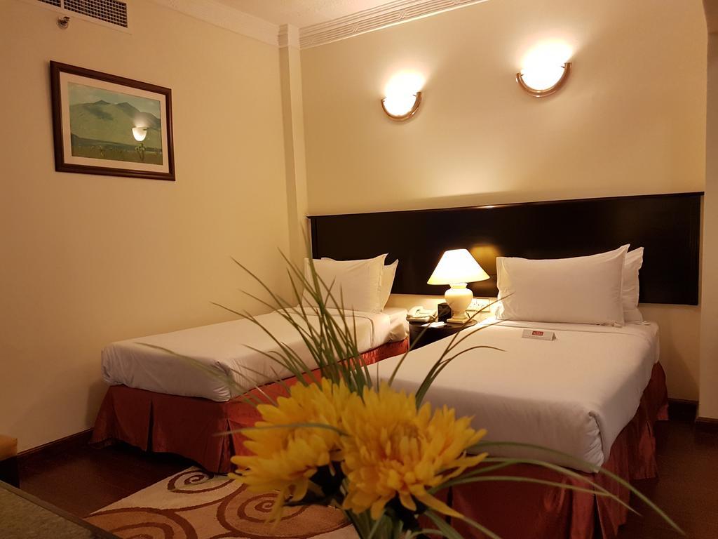 Al Jawhara Metro Hotel Дубай Екстериор снимка