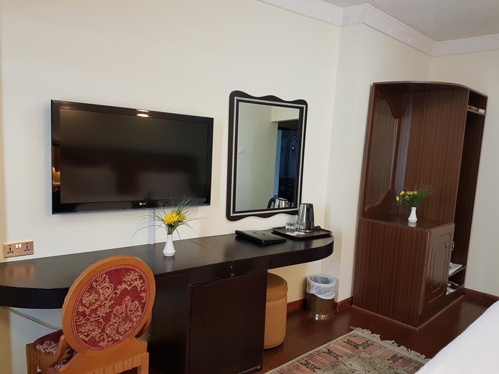 Al Jawhara Metro Hotel Дубай Екстериор снимка
