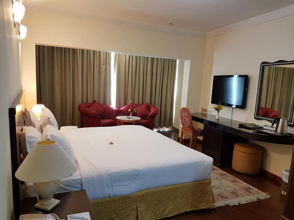 Al Jawhara Metro Hotel Дубай Екстериор снимка